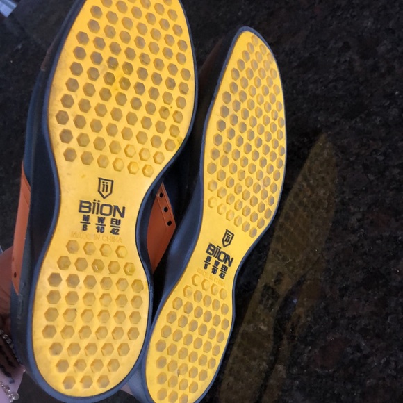 Like New Biion Shoes - Picture 5 of 8